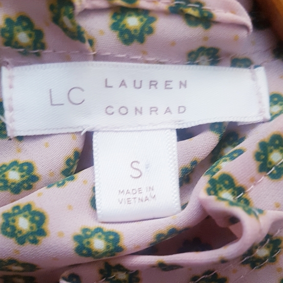 LAUREN CONRAD Tan & Green Pleated Collar Semi-Sheer Floral Blouse - Picture 5 of 9